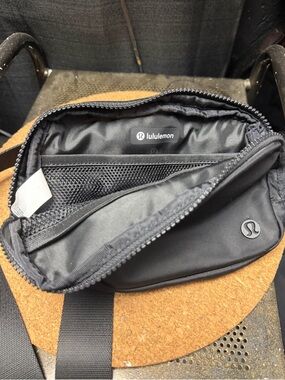 lululemon athletica Black Men’s Belt Bag with Mesh Organizer